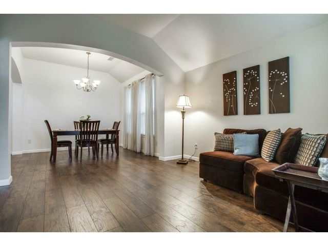 1100 Baker Street, Mckinney, TX 75069