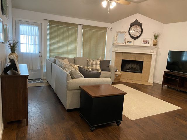 1100 Baker Street, Mckinney, TX 75069