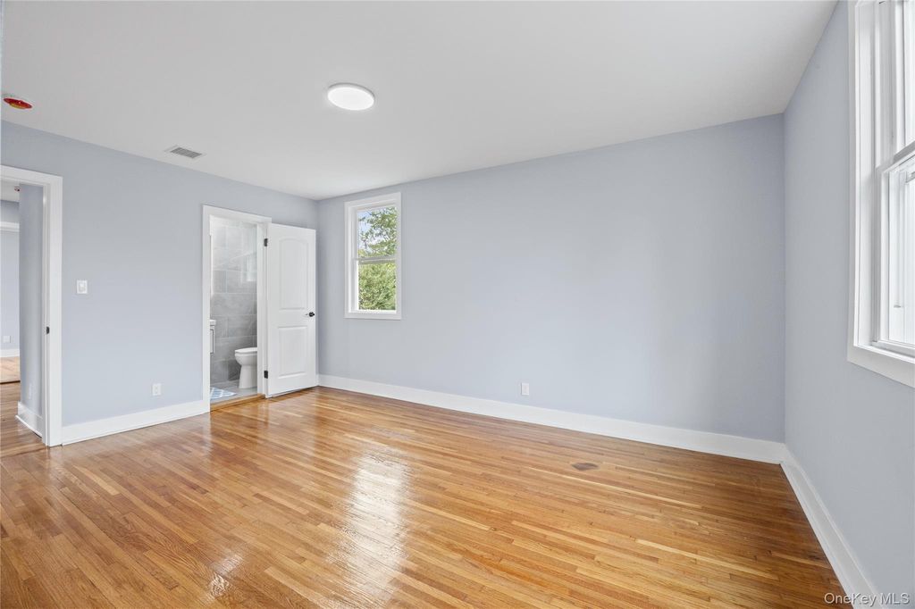 81 Rowe Avenue, East Rockaway, NY 11563 — photo 4
