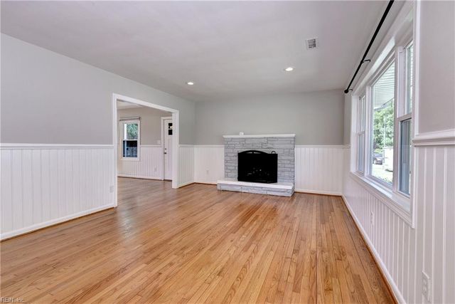 1338 Big Bethel RD, Hampton, VA 23666