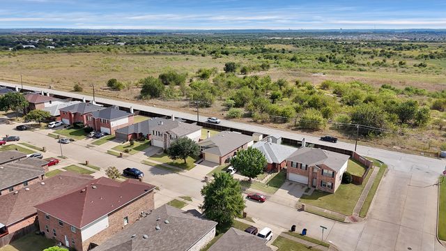 4021 German Pointer Way, Fort Worth, TX 76123