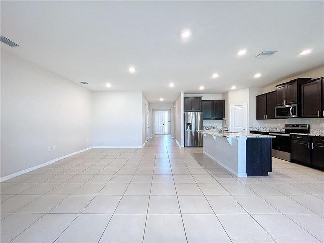 8341 BOWER BASS CIRCLE, Wesley Chapel, FL 33545