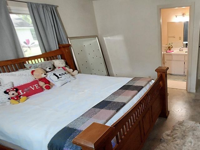 10646 Barn Rd, Lake Worth, FL 33449