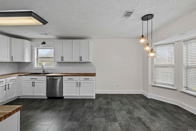 20 Jay Circle, Cabot, AR 72023