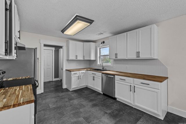 20 Jay Circle, Cabot, AR 72023