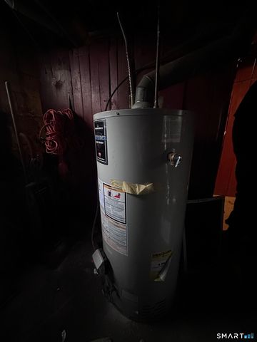 449 Dixwell Avenue, New Haven, CT 06511