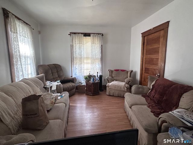 449 Dixwell Avenue, New Haven, CT 06511