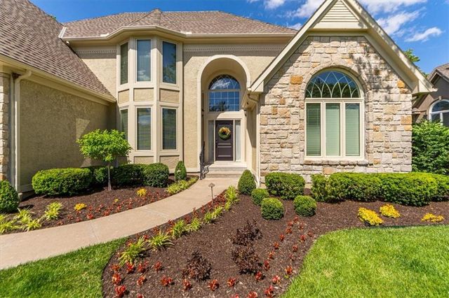 12863 WESTGATE Street, Overland Park, KS 66213
