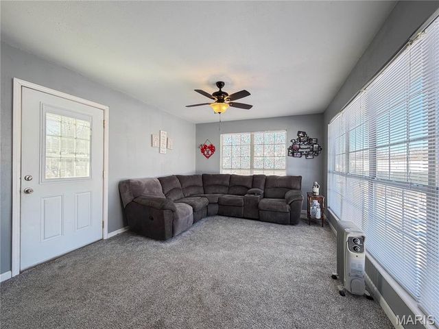 5827 Barberry Drive, Imperial, MO 63052