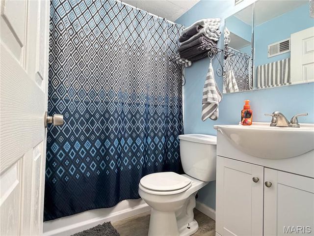 5827 Barberry Drive, Imperial, MO 63052