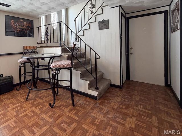 5827 Barberry Drive, Imperial, MO 63052