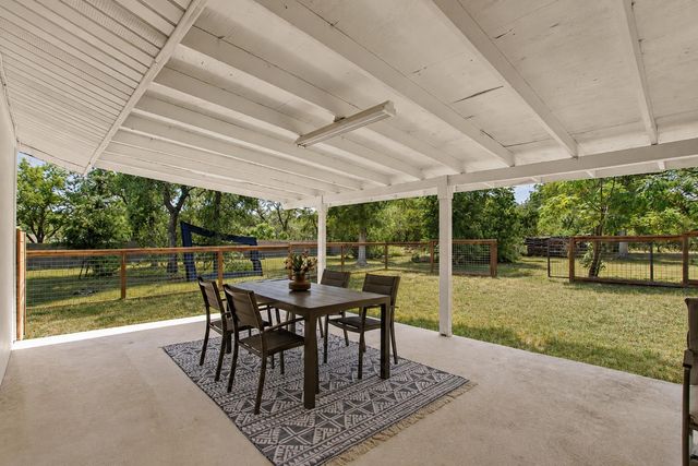 9110 Chisholm LN, Austin, TX 78748