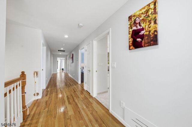 270 Baldwin Ave, Hasbrouck Heights Boro, NJ 07604