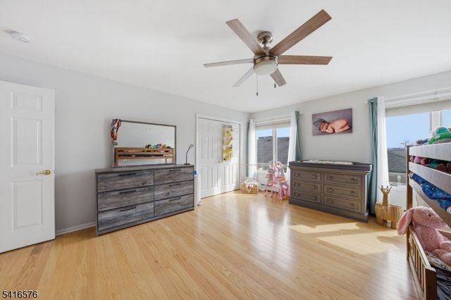 270 Baldwin Ave, Hasbrouck Heights Boro, NJ 07604