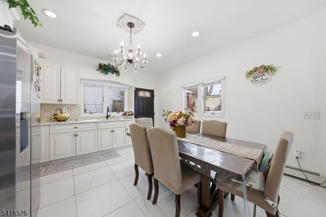 270 Baldwin Ave, Hasbrouck Heights Boro, NJ 07604