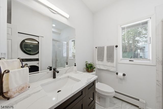 270 Baldwin Ave, Hasbrouck Heights Boro, NJ 07604