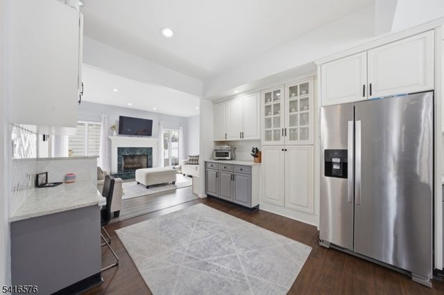 270 Baldwin Ave, Hasbrouck Heights Boro, NJ 07604