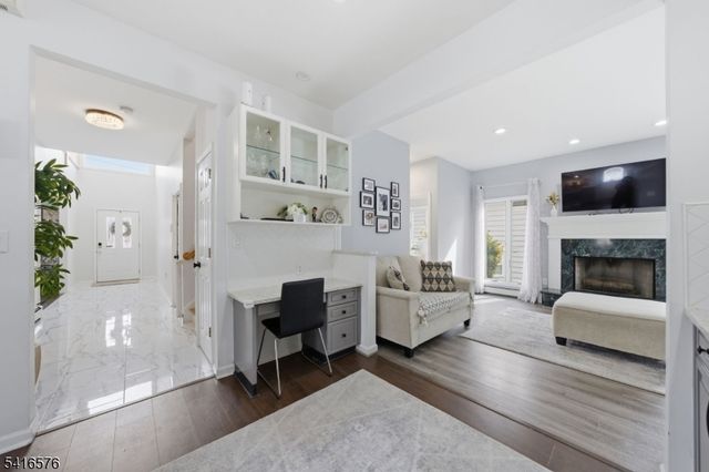 270 Baldwin Ave, Hasbrouck Heights Boro, NJ 07604