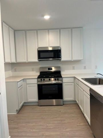 20158 Green Mallard Street, Crosby, TX 77532