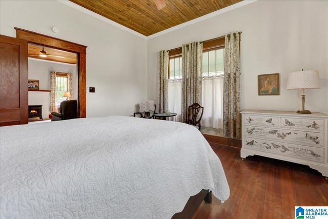 2010 HIGH SCHOOL ROAD, Hueytown, AL 35023