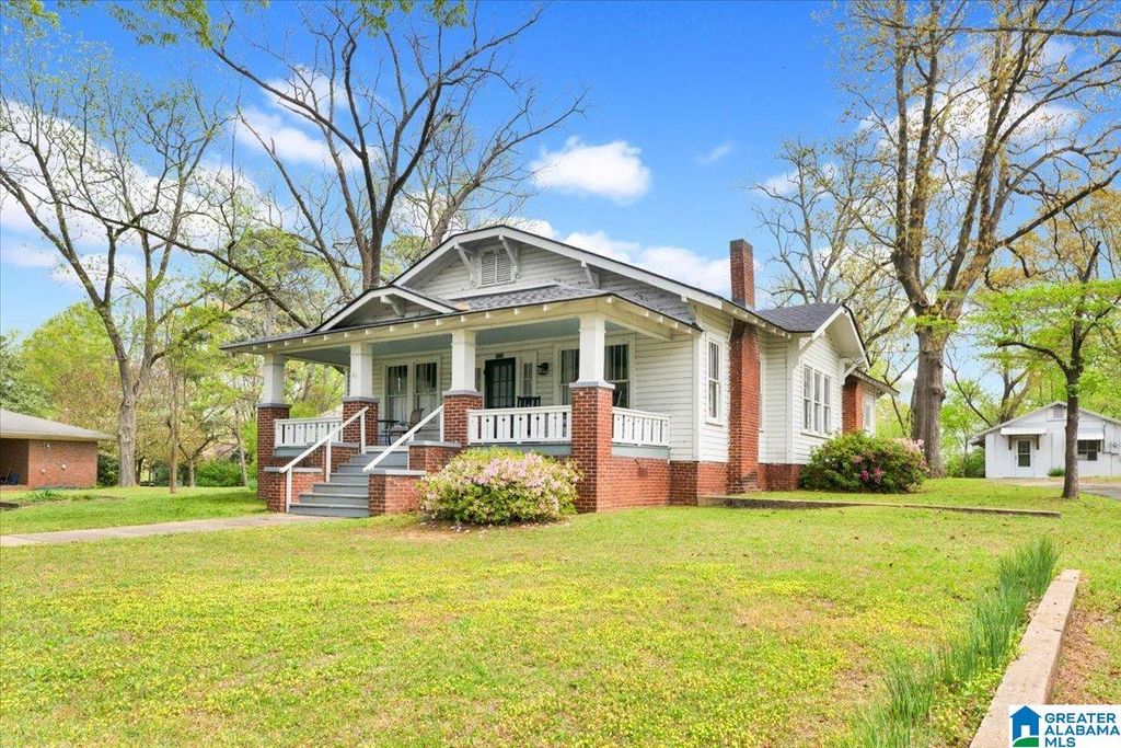 2010 HIGH SCHOOL ROAD, Hueytown, AL 35023