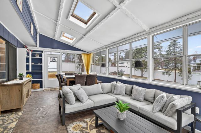 42 Marianna Road, Salem, NH 03079