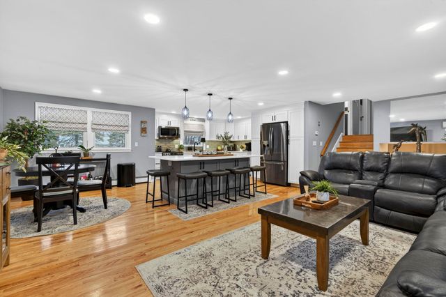 42 Marianna Road, Salem, NH 03079