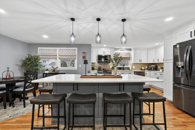 42 Marianna Road, Salem, NH 03079