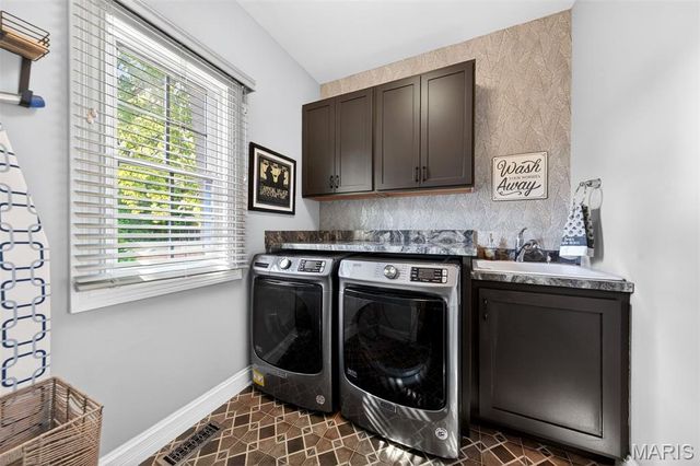 409 Peeke Avenue, Kirkwood, MO 63122