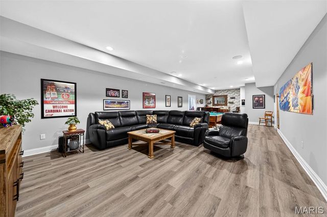 409 Peeke Avenue, Kirkwood, MO 63122