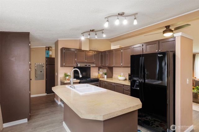 1919 SE Richmond Lane, Port Orchard, WA 98367