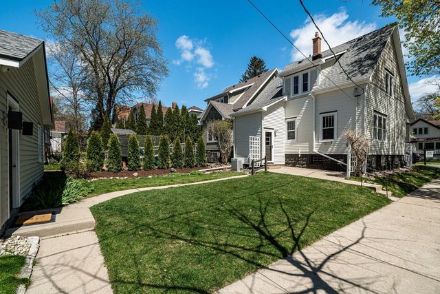3377 Indiana AVENUE, Milwaukee, WI 53207