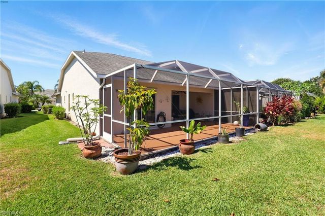 6283 Shadowood CIR, Naples, FL 34112