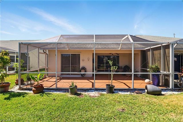 6283 Shadowood CIR, Naples, FL 34112