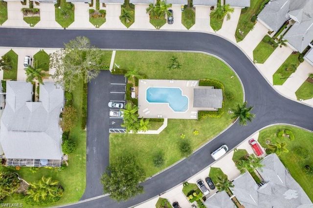 6283 Shadowood CIR, Naples, FL 34112