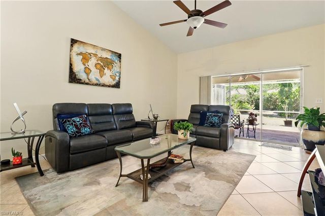 6283 Shadowood CIR, Naples, FL 34112