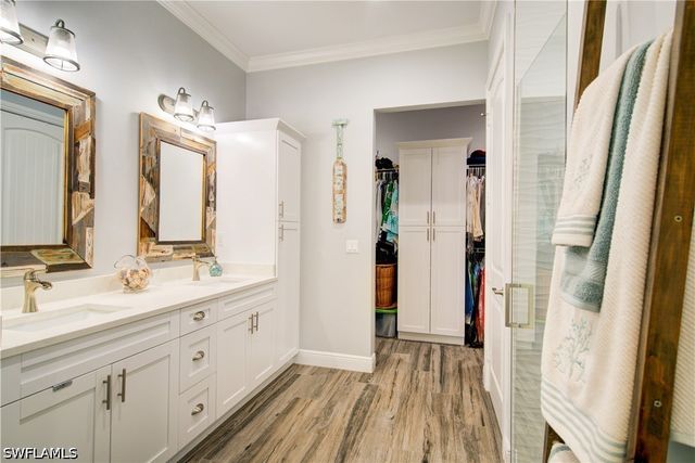 510 10th AVE NW, Naples, FL 34120