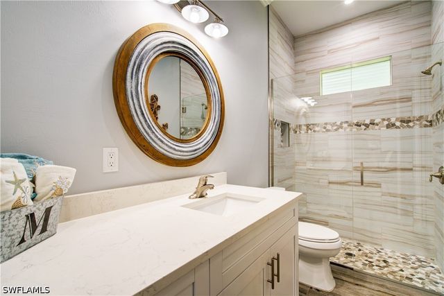 510 10th AVE NW, Naples, FL 34120