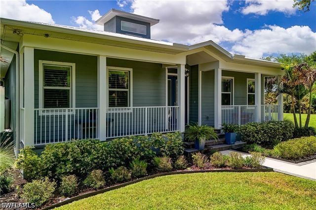 510 10th AVE NW, Naples, FL 34120