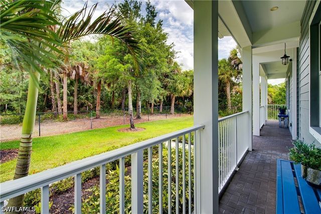 510 10th AVE NW, Naples, FL 34120