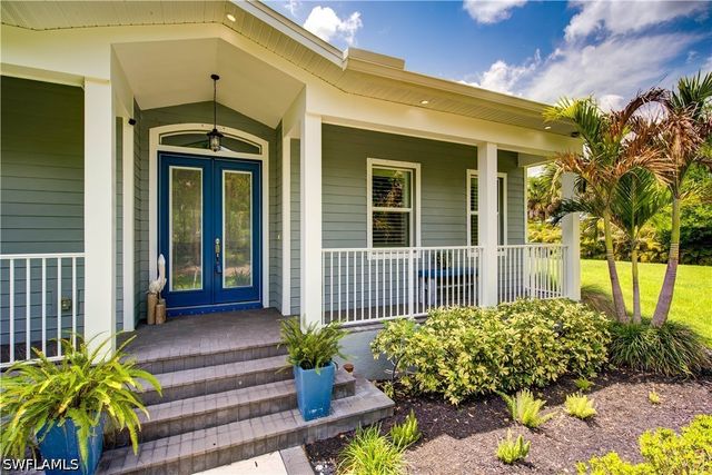 510 10th AVE NW, Naples, FL 34120