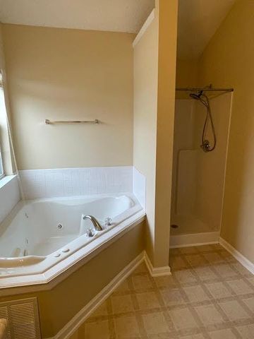 4202 Fortune Point, Atlanta, GA 30349