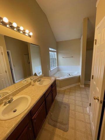 4202 Fortune Point, Atlanta, GA 30349