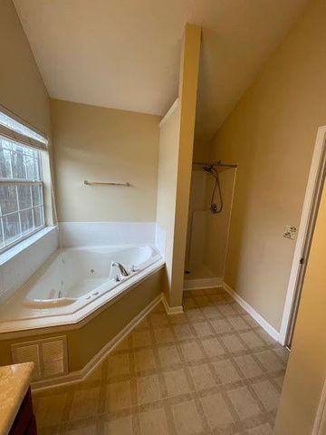 4202 Fortune Point, Atlanta, GA 30349
