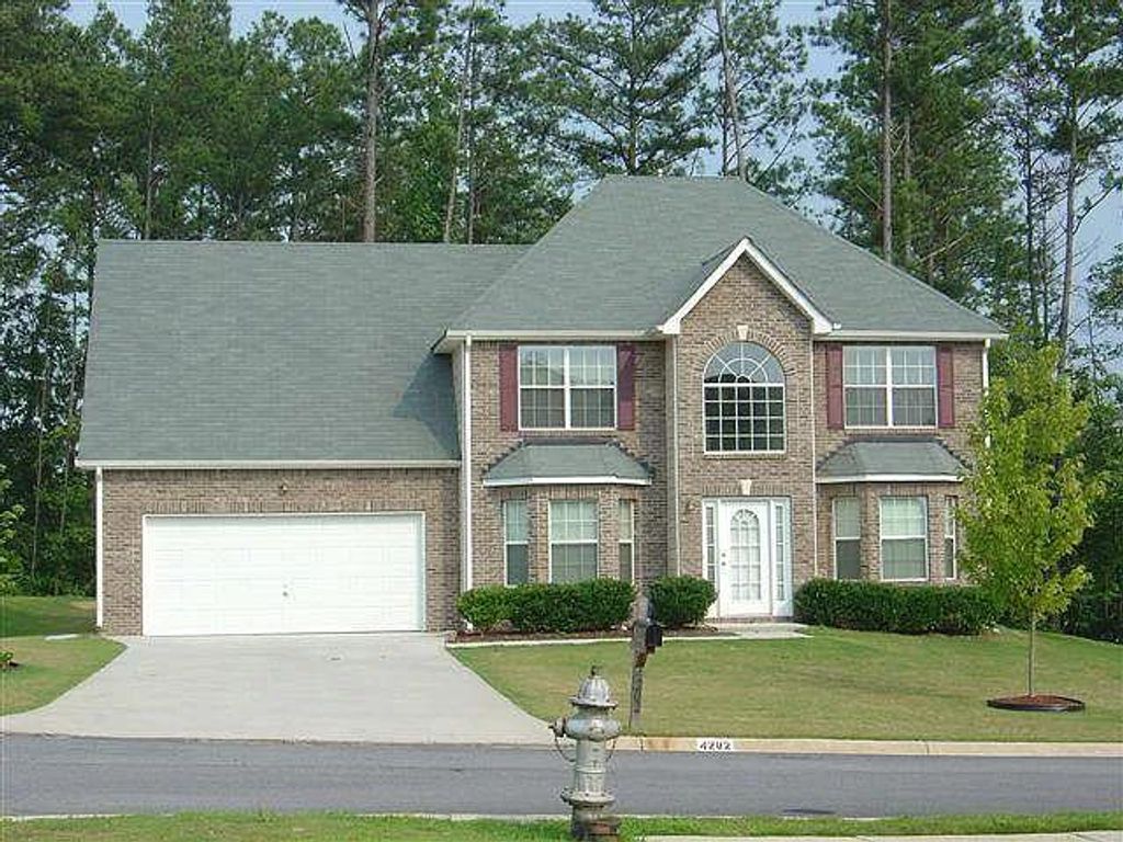 4202 Fortune Point, Atlanta, GA 30349