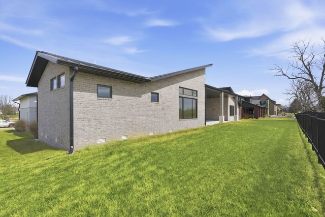 3980 E Dunrobin Drive, Springfield, MO 65809