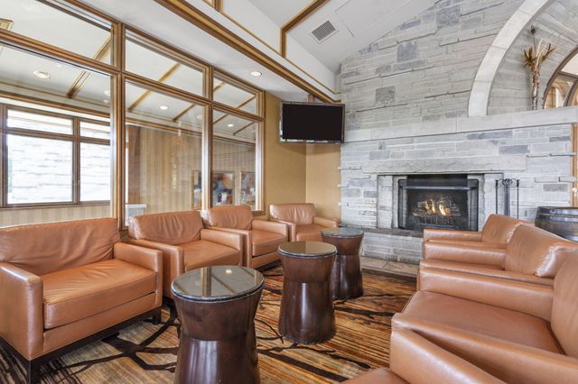 3980 E Dunrobin Drive, Springfield, MO 65809