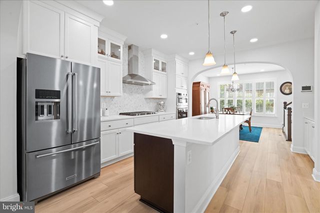1120 HOLDEN RD, Frederick, MD 21701