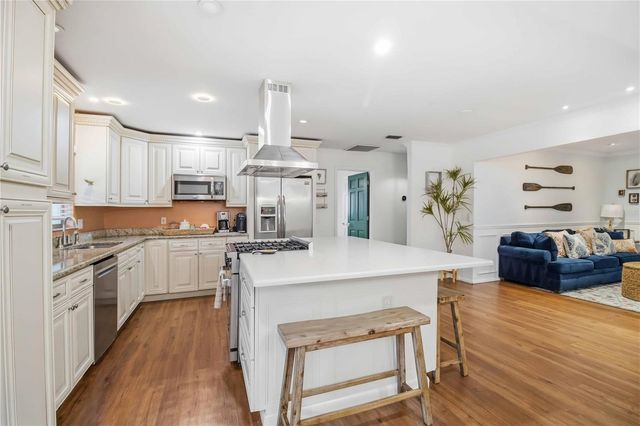 8003 19TH AVENUE DRIVE W, Bradenton, FL 34209