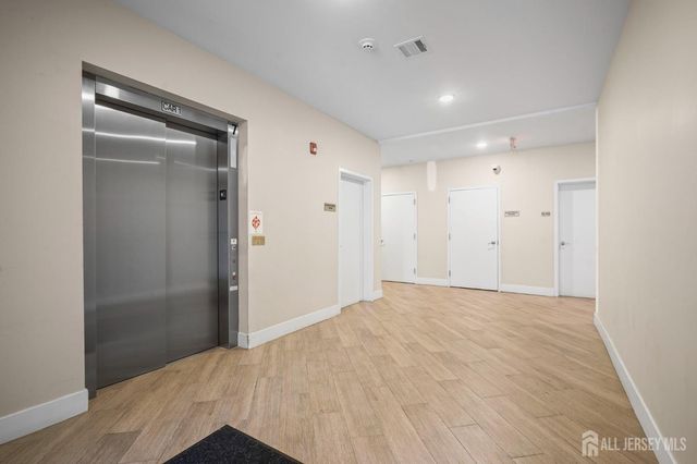 723 Lorhan Drive, Piscataway, NJ 08854